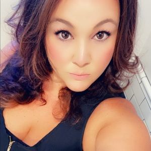 Meet your Posher, Melissa